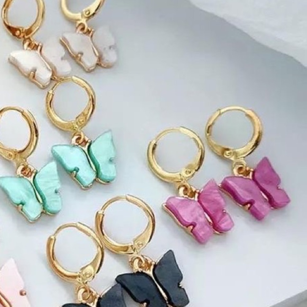 LAST ONE! deep pink butterfly earrings✨🦋💗 - Picture 3 of 7